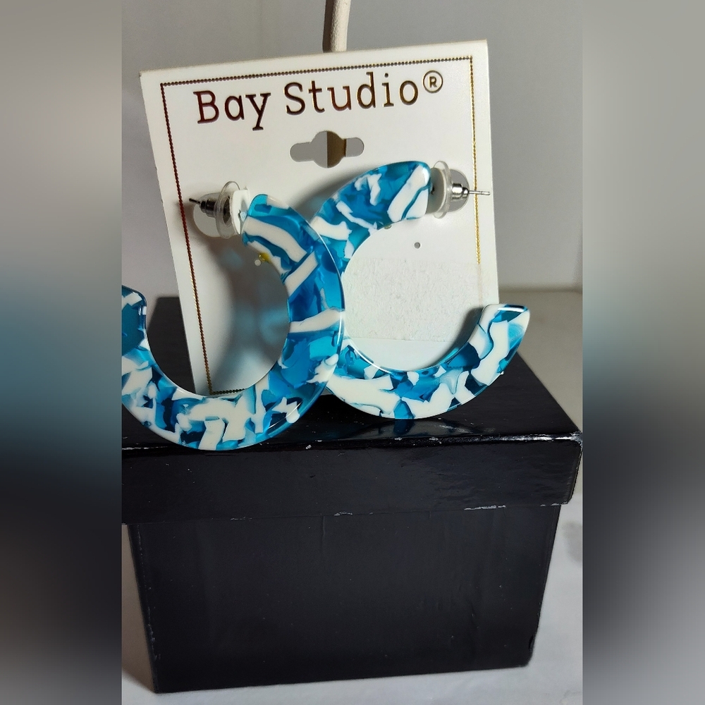Bay Studio Marbled Blue and White Earrings